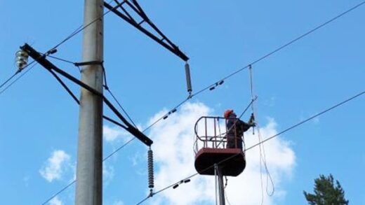 Новини України - У Лозовій на Харківщині повністю відновили електропостачання
