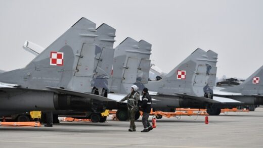 Новини світу - У Польщі підняли винищувачі через ракетний удар РФ по Україні