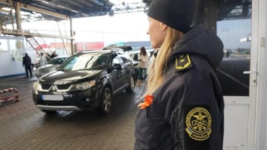 Новини України - Усі українські митники пройдуть атестацію