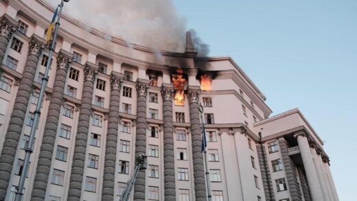 Новини України - В ОП підтвердили удар ракетою Іскандер по Кабміну