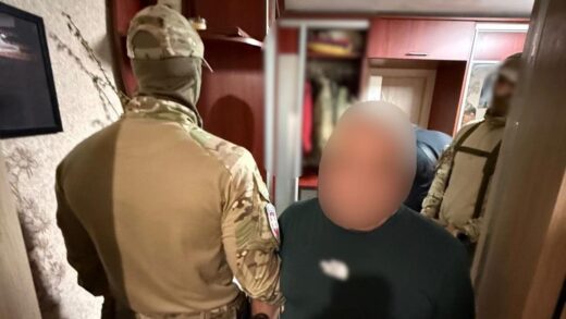 Новини Києва - Вбивство біля сміттєвого контейнера на Київщині: затримано підозрюваного