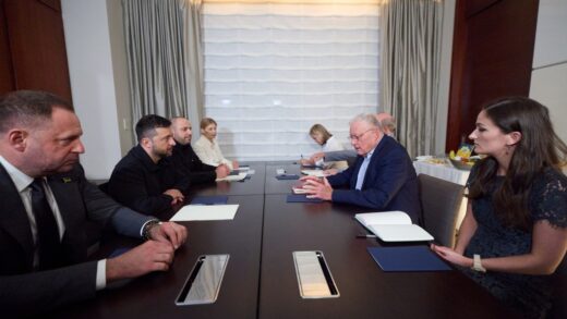 Новини України - Зеленський провів переговори з Келлогом перед зустріччю з Трампом