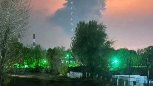 Новини світу - Атака на РФ: в Оренбурзі і Самарі горять газзавод і НПЗ
