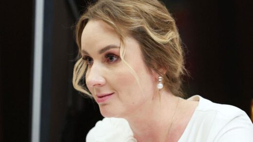 Новини світу - Дитячий омбудсмен РФ "похвалилася" викраденням дитини з Маріуполя