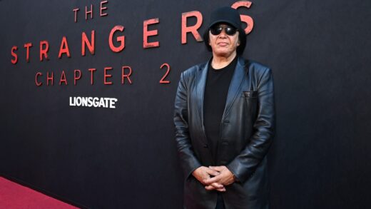 Новини культури - Джин Сіммонс із KISS потрапив у ДТП через втрату свідомості за кермом