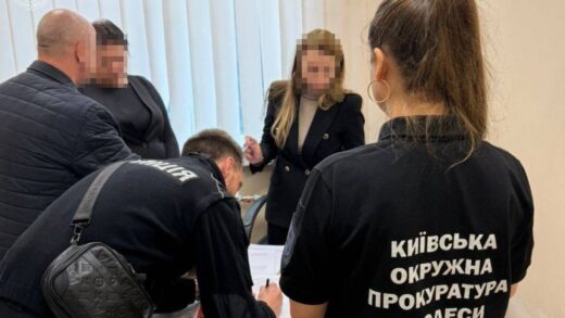 Новини України - Масштабна схема в Одесі: підозру отримали 8 чиновників