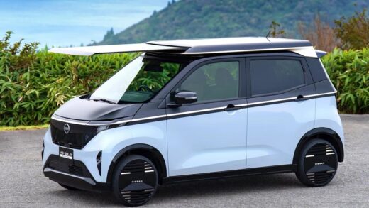 Авто новини - Nissan встановить сонячні батареї на даху електромобілів