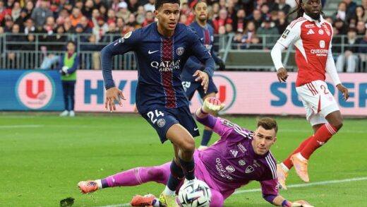 Новини спорту - Півзахисник ПСЖ залишається в клубі, відхиливши пропозиції з АПЛ