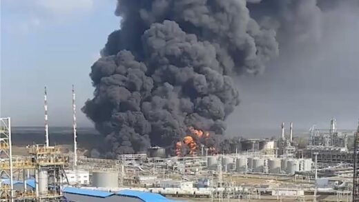 Новини світу - РФ вимушена субсидувати НПЗ через удари БПЛА - ЗМІ