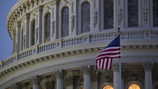 Новини світу - Трамп через шатдаун заморозив фінансування демократичних штатів