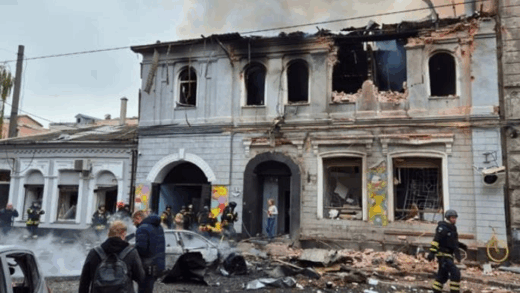 Новини України - Удар по дитсадку в Харкові: поліція показала перші кадри після влучання