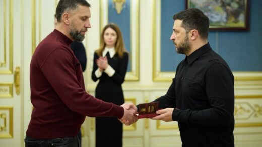 Новини України - Зеленський відзначив нагородами енергетиків