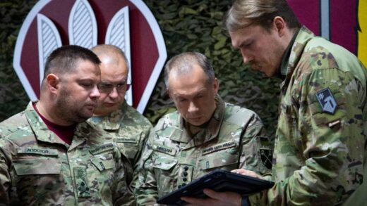 Новини України - Зону контролю під Добропіллям розширено - Сирський