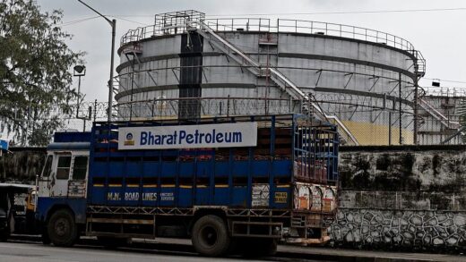 Новини бізнесу - Більшість НПЗ Індії відмовились від нафти з Росії - ЗМІ