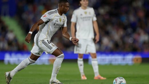 Новини спорту - Давід Алаба готується вийти на поле після травми