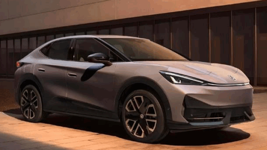 Авто новини - Електромобілі знову обійшли бензинові авто за продажами в Україні