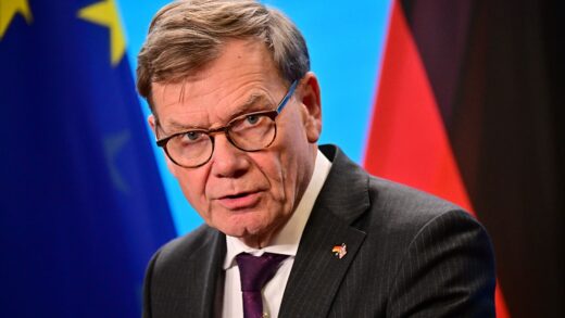 Новини світу - ФРН продовжить допомогу Україну, наполягаючи на розслідуванні корупції