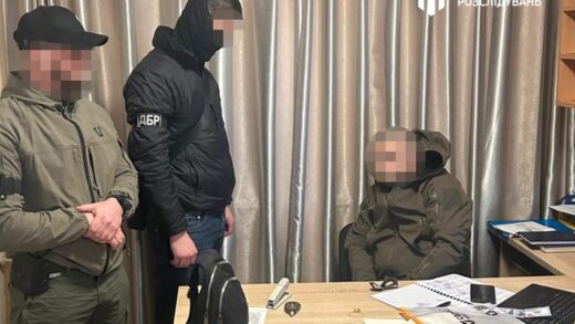 Новини України - Посадовець одеської Військової академії вимагав гроші у курсантів