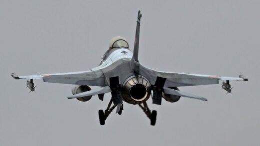 Новини світу - Румунія піднімала F-16 через удари РФ по півдню Одещини