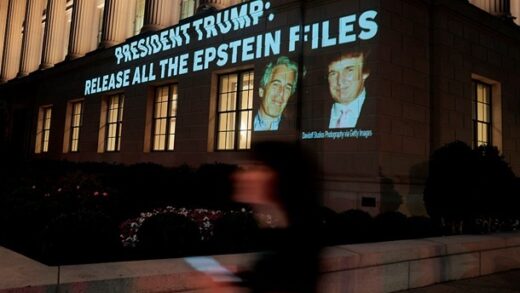 Новини світу - Справа Епштейна: у США з'явилися нові листи із згадками Трампа
