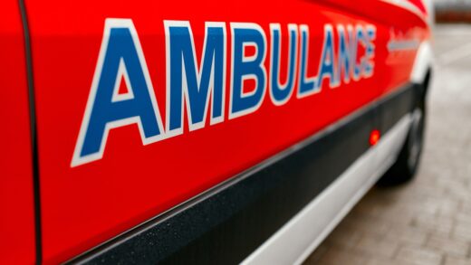 Новини України - У Херсоні російський дрон атакував цивільне авто