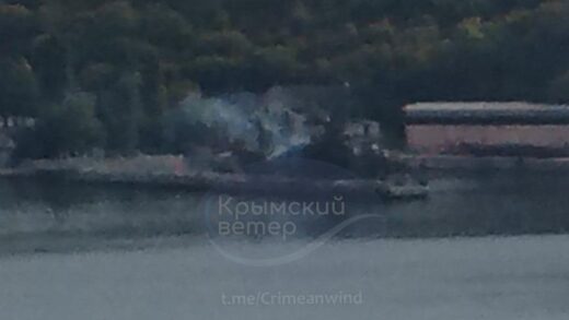 Новини України - У Криму горів військовий корабель РФ - соцмережі