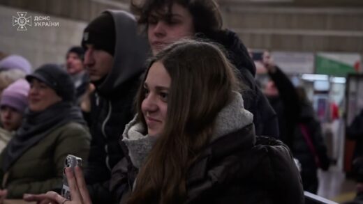 Музика, що єднає: Оркестр ДСНС привітав киян із прийдешнім Різдвом 🎄