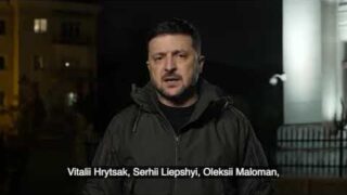 Президент України Володимир Зеленський у вечірньому зверненні подякував українським рятувальникам