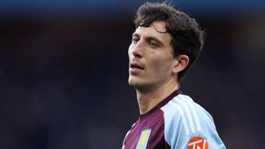 Новини спорту - Барселона має намір повернути захисника національної збірної в Ла Лігу