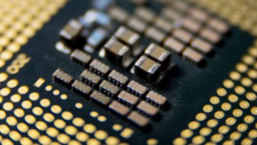 Новини бізнесу - На Intel та AMD подали до суду через чіпи в ракетах РФ