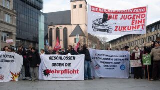 Новини світу - Німецькі студенти почали протести проти відновлення військової служби