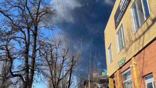 Новини світу - Новошахтинський НПЗ загорівся після "10 вибухів"