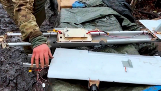 Новини України - Росіяни почали встановлювати Starlink на дрони Молнія