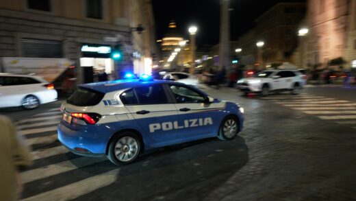 Новини світу - В Італії затримали сотні людей під час операції проти наркоторгівлі