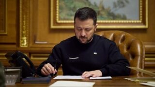 Новини України - Зеленський вивів Єрмака зі складу Ставки та РНБО