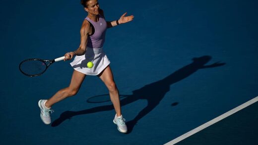 Новини спорту - Еліна Світоліна продовжує боротьбу за титул, пробившись до фіналу