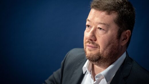 Новини світу - Опозиція Чехії ініціює звільнення спікера Окамури після заяв про Україну