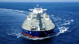 Новини бізнесу - Російська нафта продовжує накопичуватися у морі через проблеми зі збутом