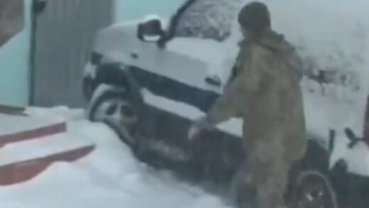 Новини України - Військовий застосував газовий балончик проти дівчинки: в ТЦК відреагували