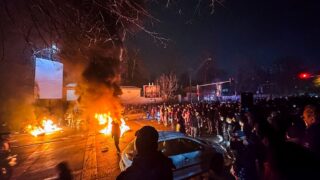 Новини світу - Влада Ірану вперше застосувала дрони проти протестувальників - ЗМІ